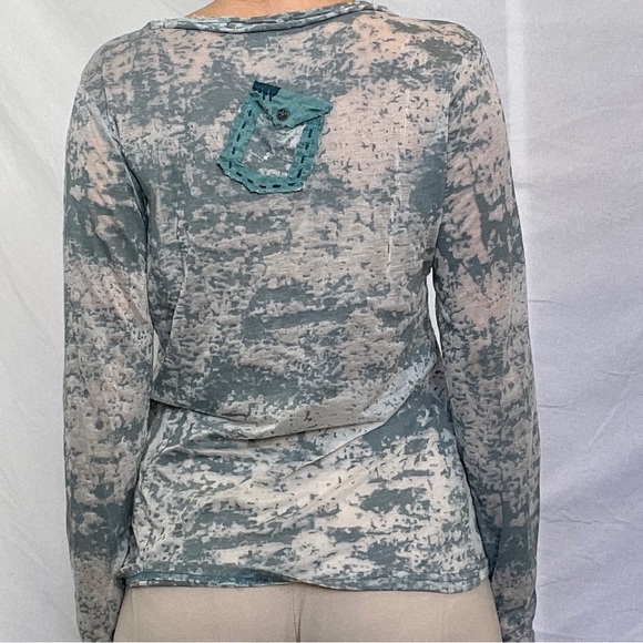 Y2K grunge acid washed rhinestoned patch worked sheer long sleeved T - Picture 2 of 3